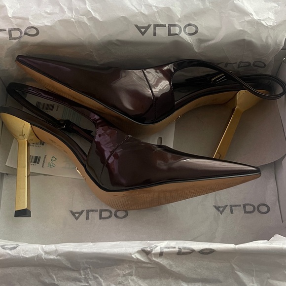 Aldo Shoes - Aldo Glossy Black and Gold Heels